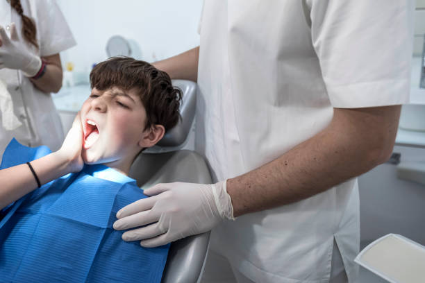 Best Emergency Denture Repair in Weyauwega, WI